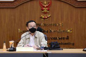 การประชุมรับฟังความคิดเห็นสาธารณะในวงจำกัด (Focus Group) กรณีการรวมธุรกิจระหว่างบริษัท แอดวานซ์ ไวร์เลส เน็ทเวอร์ค จำกัด และบริษัท ทริปเปิลที บรอดแบนด์ จำกัด (มหาชน) ด้านคุ้มครองผู้บริโภคและสิทธิพลเมือง 