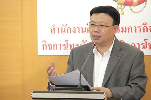 เลขาธิการ กสทช. เผยผลการหารือผู้ให้บริการโครงข่ายดิจิตอลทีวีทั้ง 5 โครงข่าย พบทุกรายพร้อมช่วยติดตั้งสถานีเสริมในพื้นที่ที่โครงข่ายหลักครอบคลุมไม่ทั่ว และเสนอให้แจกคูปองรายอำเภอใน 21 จังหวัดที่เหลือในอำเภอที่โครงข่ายมีความพร้อมก่อน