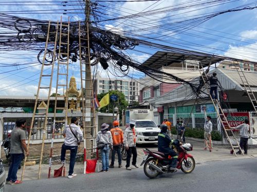 วันที่ 10 ตุลาคม 2564 ได้เกิดเหตุไฟไหม้สายสื่อสารบริเวณเลขที่ 100/1 – เลขที่ 100/2 ห้องอาหารแพรว ซอยแจ้งวัฒนะ