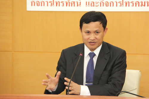 บอร์ดกระจายเสียง/กสทช. มีมติอนุญาตให้ กองทัพบก บมจ. อสมท. กรมประชาสัมพันธ์ และ องค์การแพร่ภาพและกระจายเสียงแห่งประเทศไทย เป็นผู้ให้บริการโครงข่ายทีวีดิจิตอล