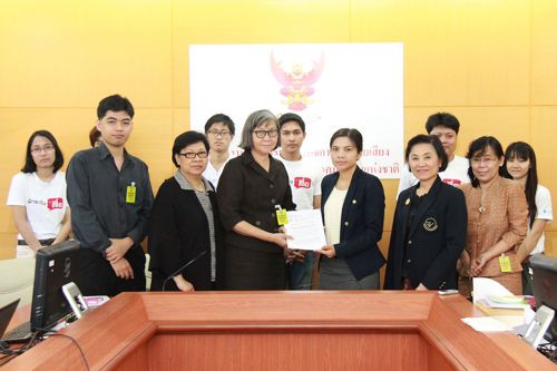 สุ่มศึกษาสปอตวิทยุโฆษณาผลิตภัณฑ์สุขภาพและความงาม พบ 96%ผิด กม. ผู้บริโภคเสี่ยง "เสียรู้- เสียทรัพย์- เสียสุขภาพ -เสียชีวิต" เสนอ อย. กสทช. สตช. ดำเนินการอย่างเข้มงวด จริงจัง ฉับพลัน เพื่อปกป้องคุ้มครองประชาชน